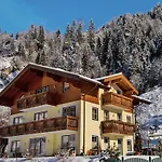 Apartment In Near Slopes